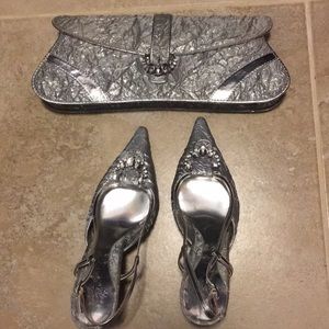 J Renee shoes and matching purse